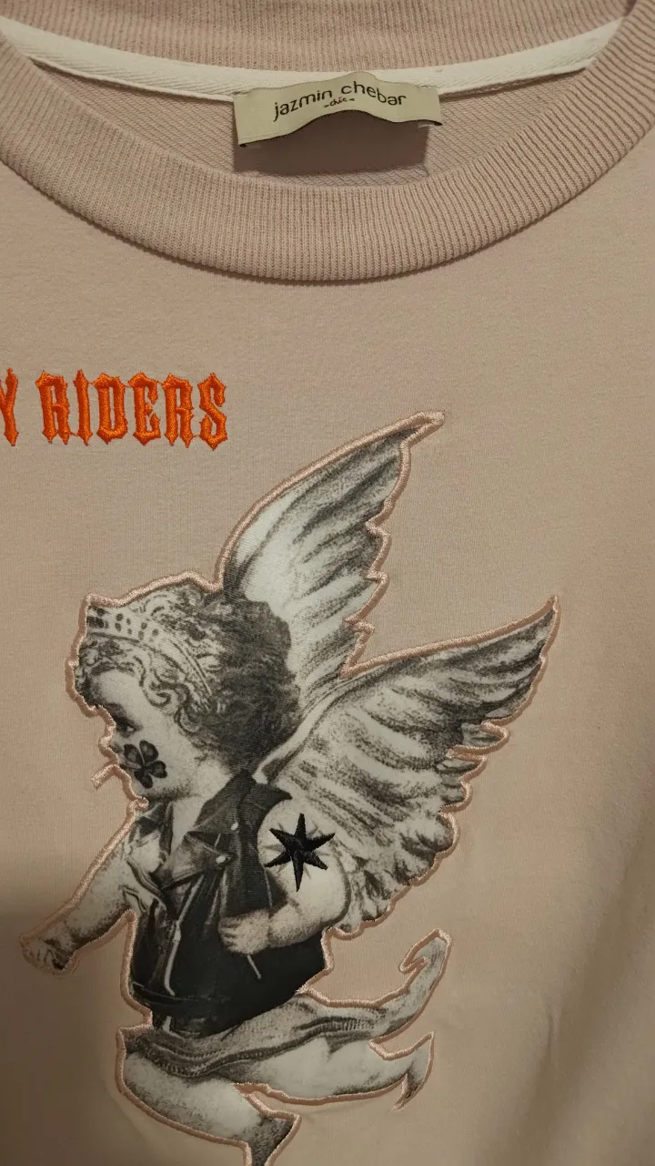 Buzo Jazmín Chebar - Vista 4