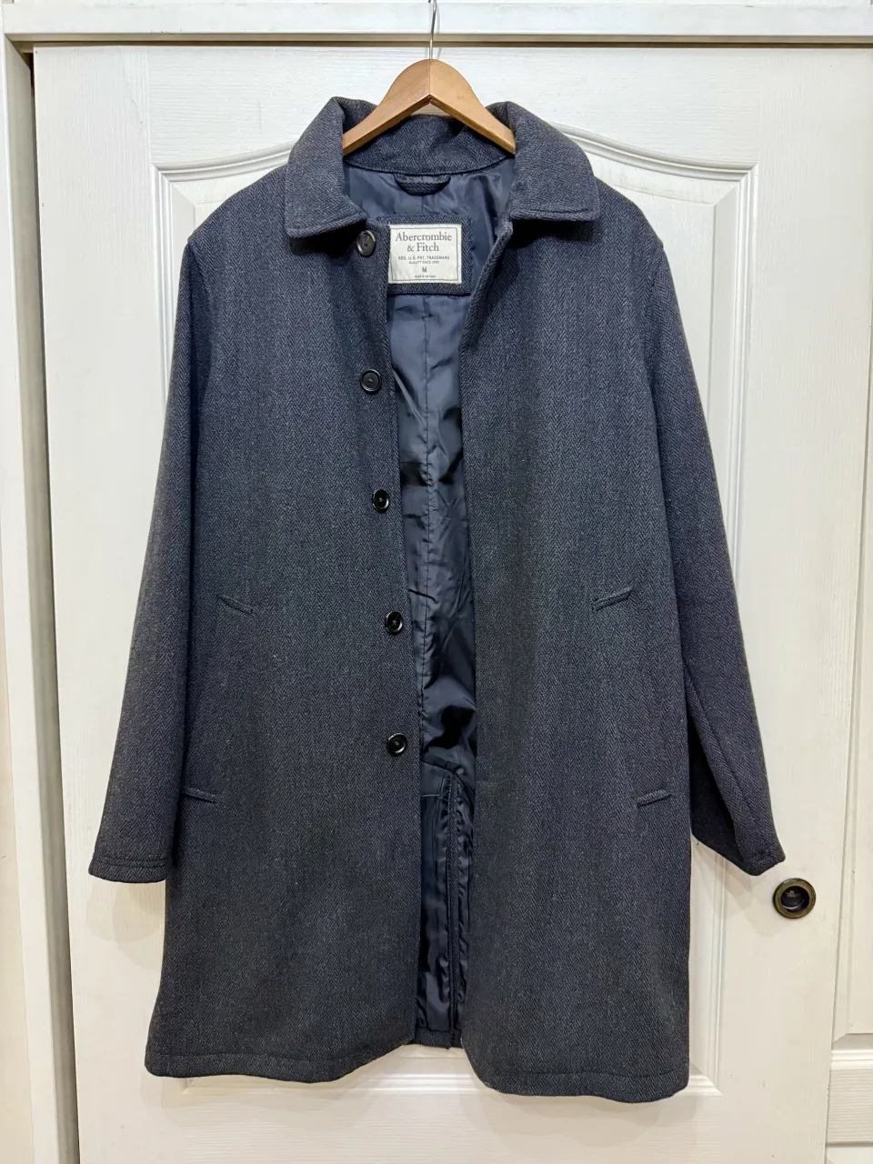 Tapado Abercrombie & Fitch - Vista 4