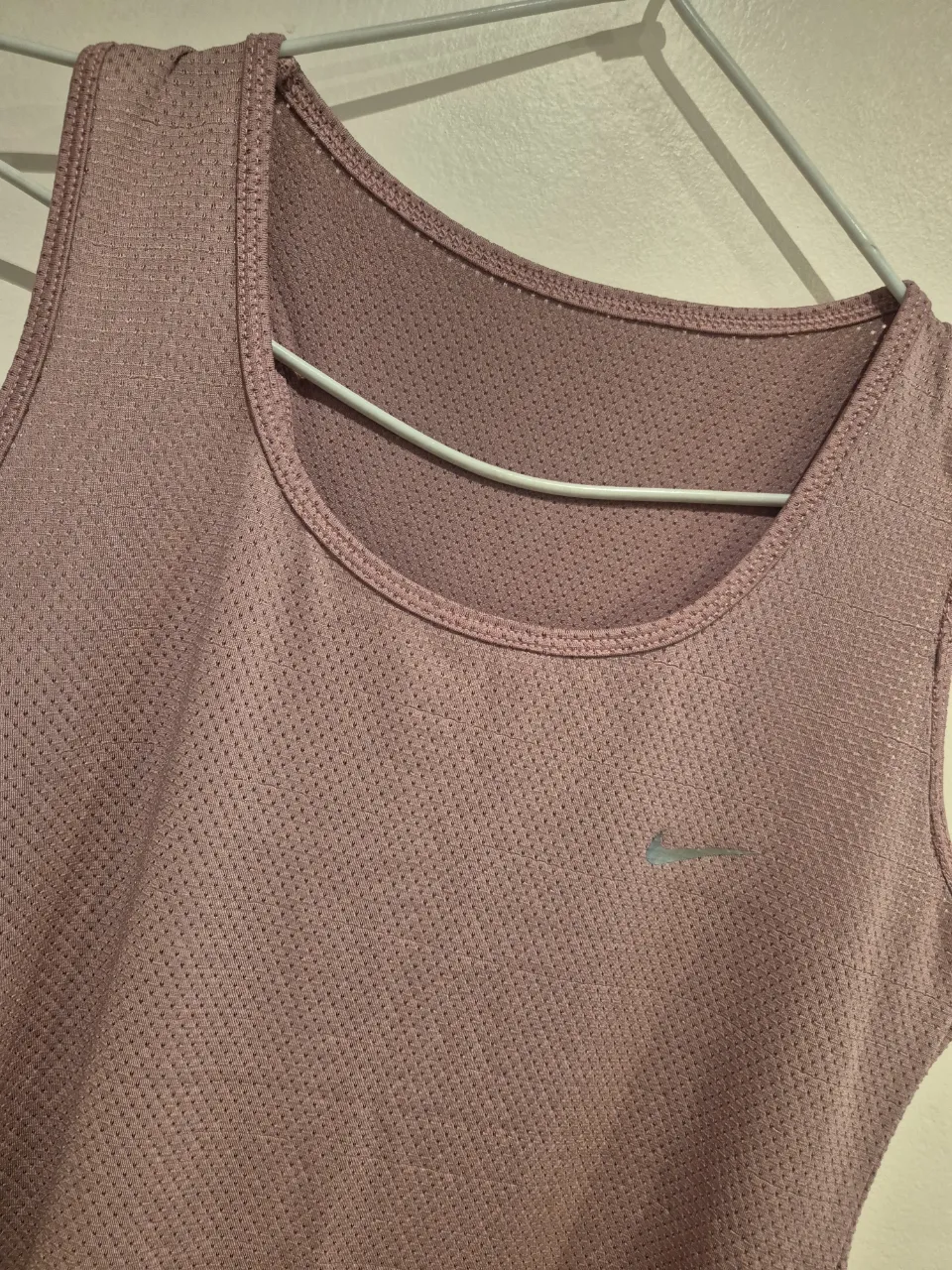 Musculosa Otra - Vista 2