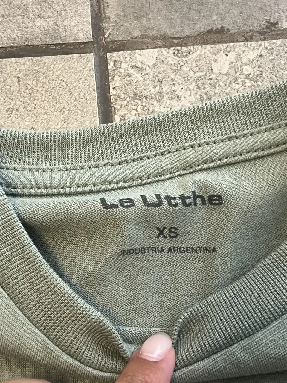 Remera Le Utthe - Vista 3