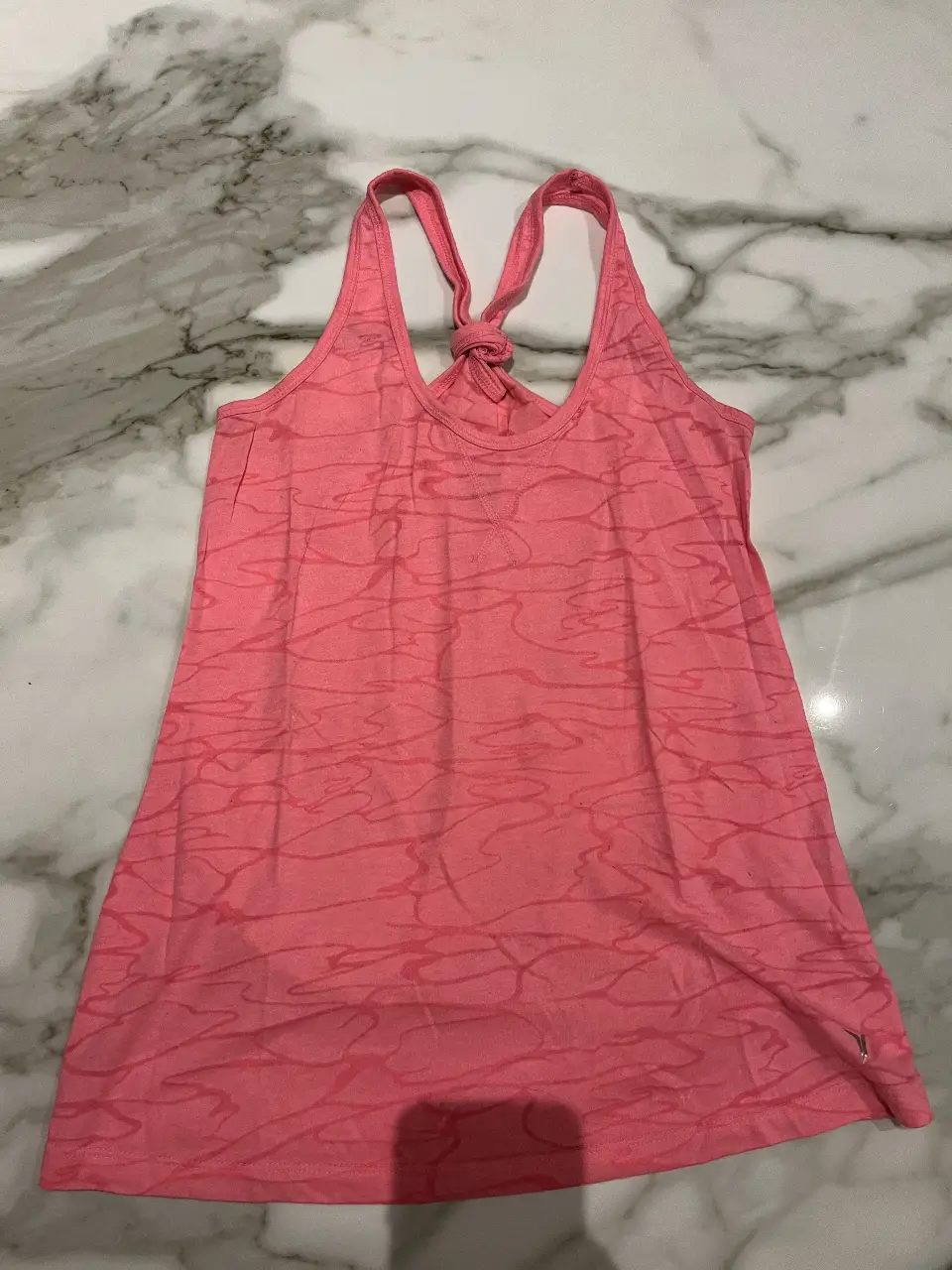 Musculosa deportiva rosa de Old Navy Active, talle XS/TP. Ideal para actividades físicas.