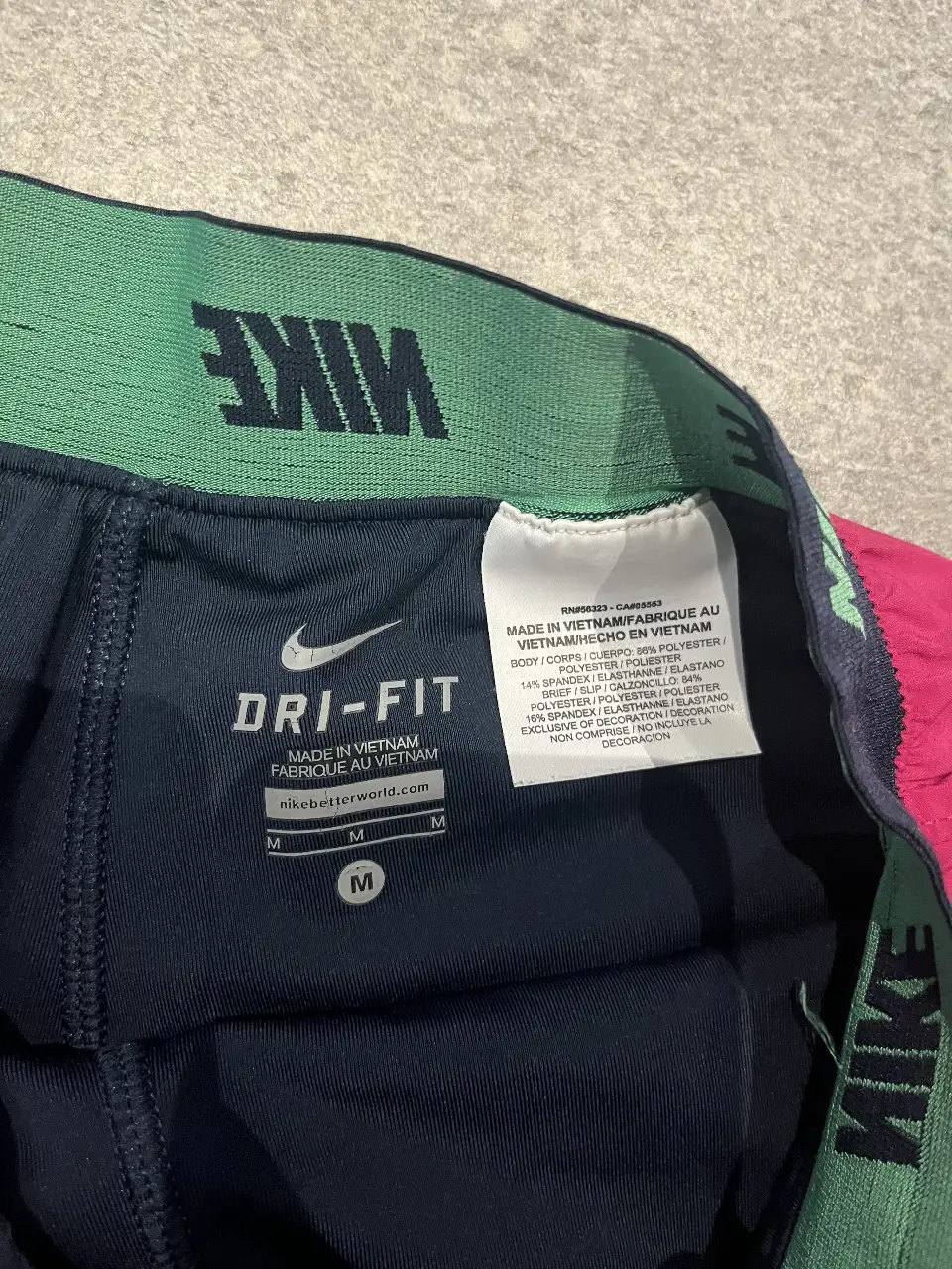 Short Nike - Vista 2