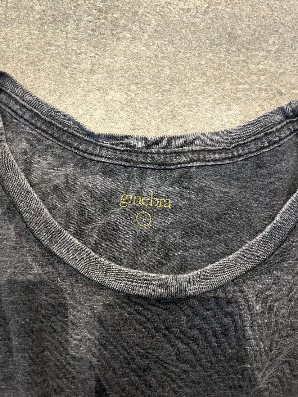 Musculosa Ginebra - Vista 2