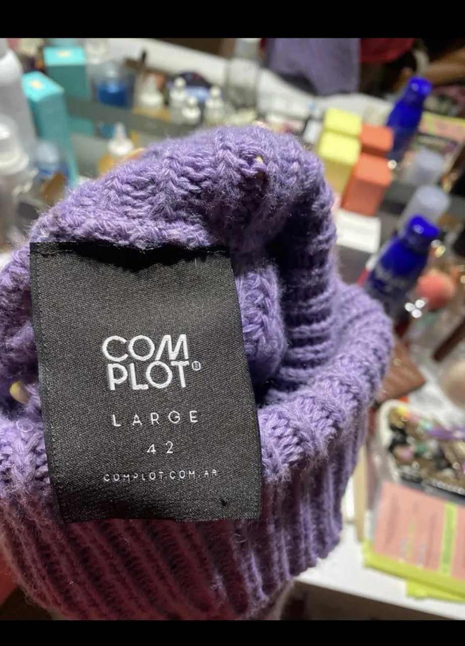 Polera Complot - Vista 2