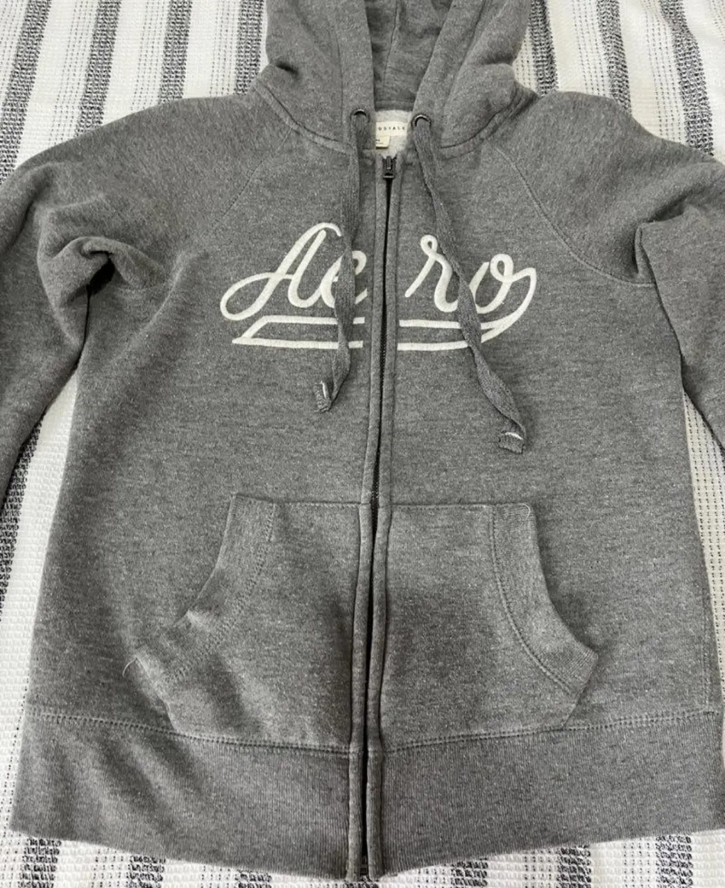 Buzo Aéropostale - Vista 2