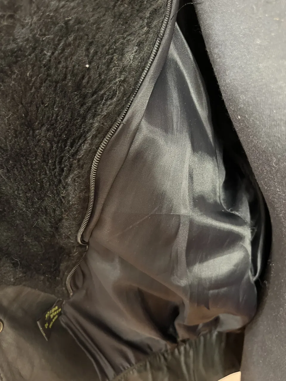 Campera Cuero industria argentina - Vista 4