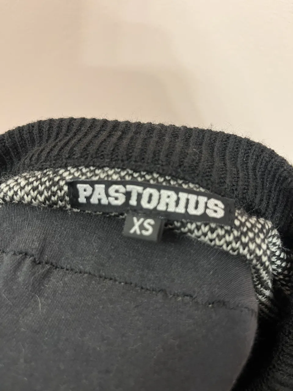 Sweater Pastorius - Vista 3