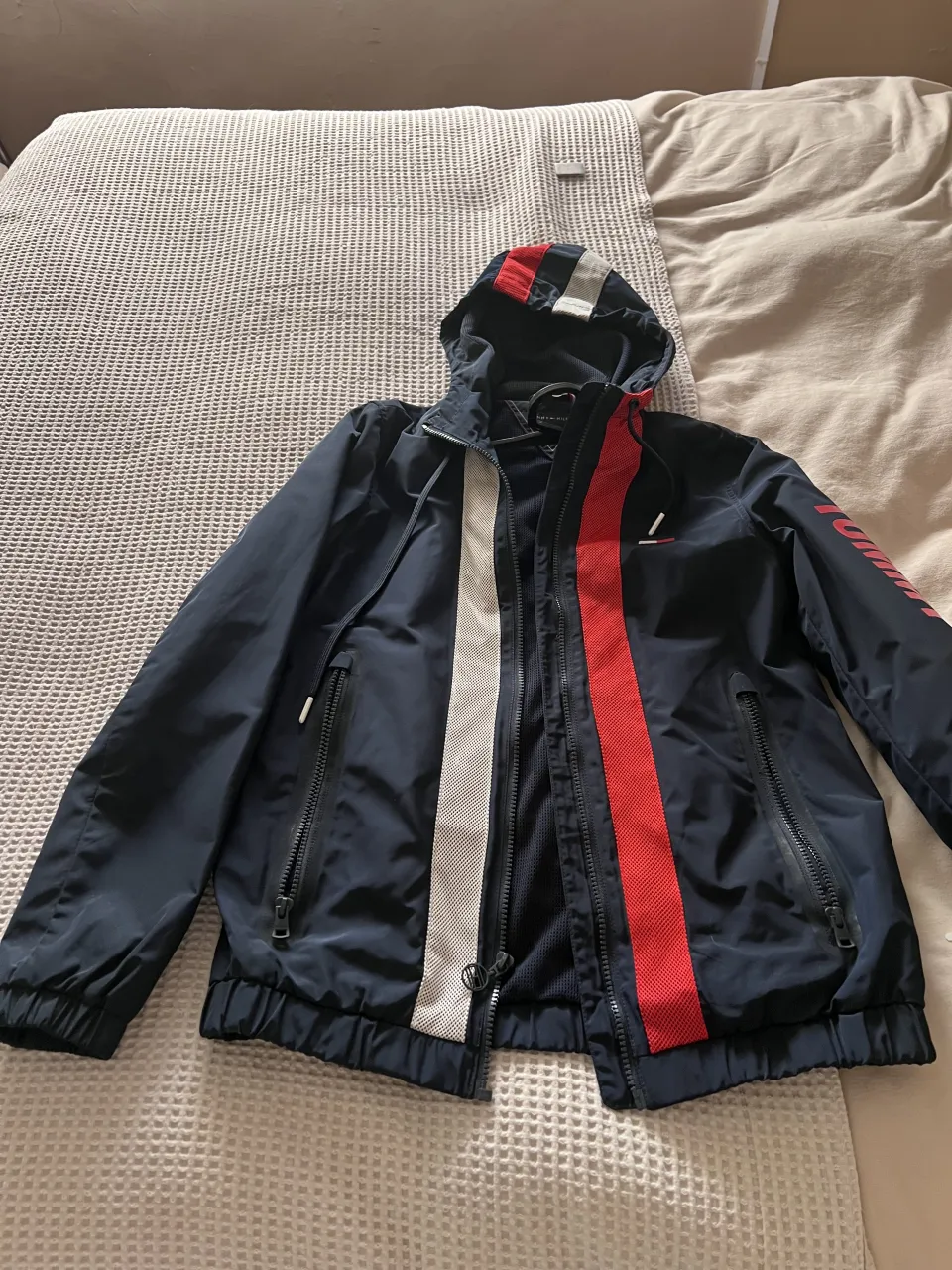 Campera Tommy Hilfiger - Vista 3