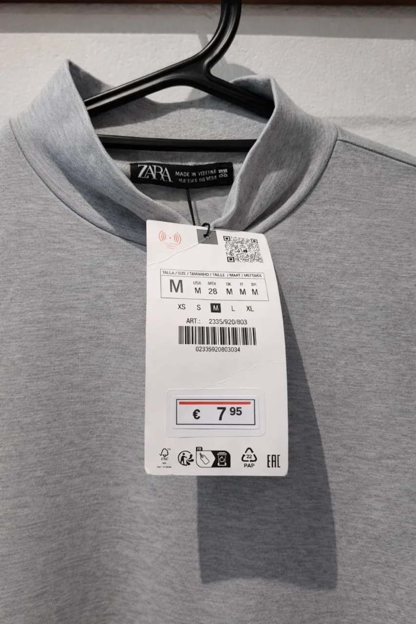 Remera Zara - Vista 2