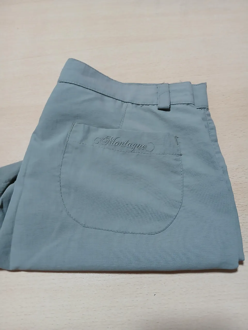 Ropa deportiva Montagne - Vista 2
