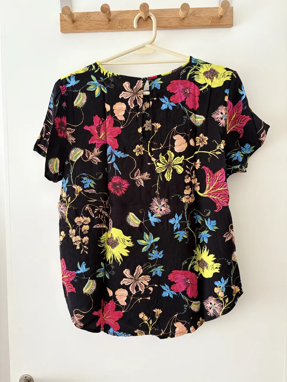 Remera H&M - Vista 2