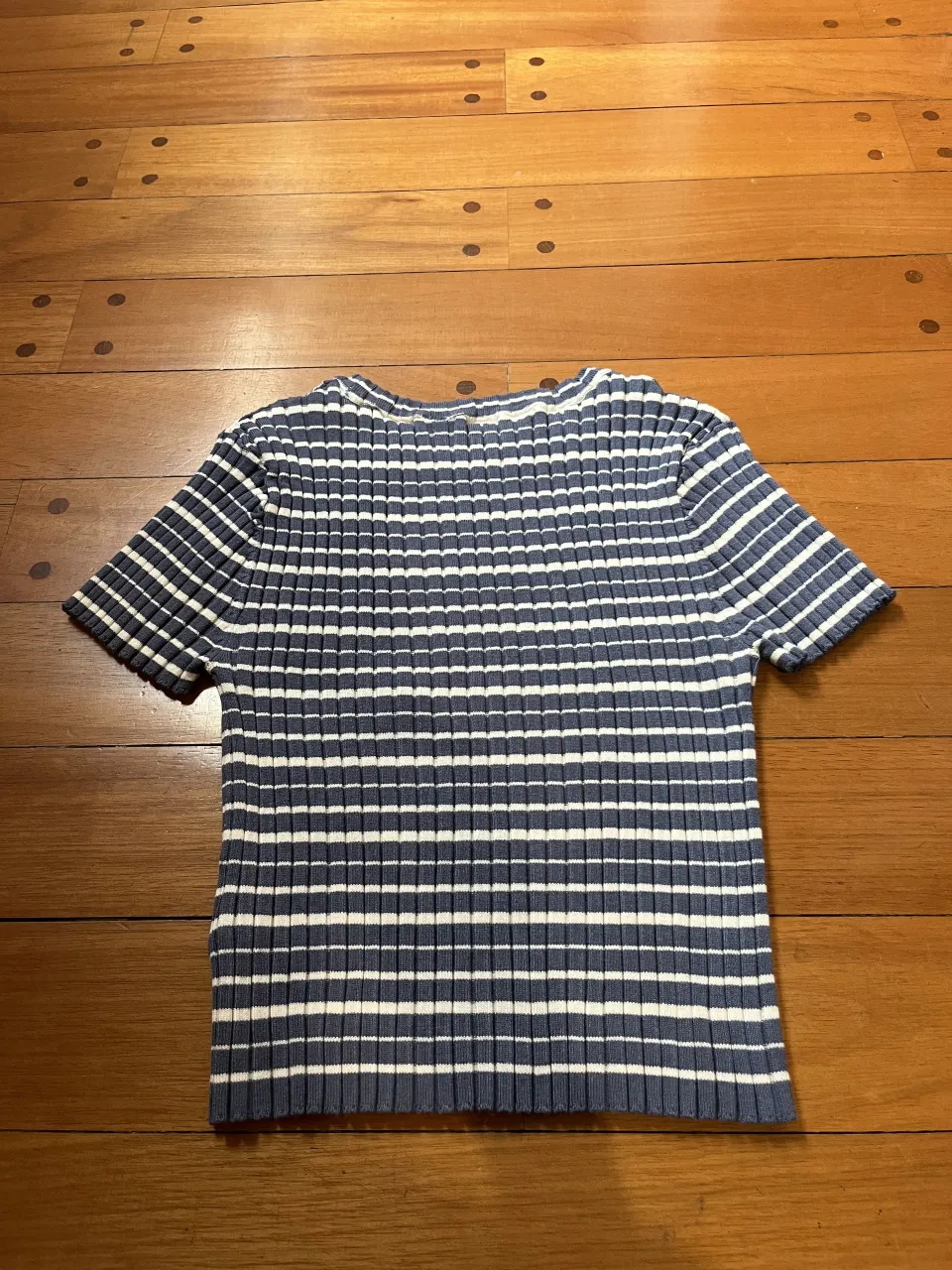 Remera H&M - Vista 2