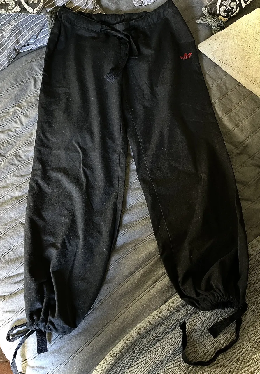 Pantalón adidas - Vista 2