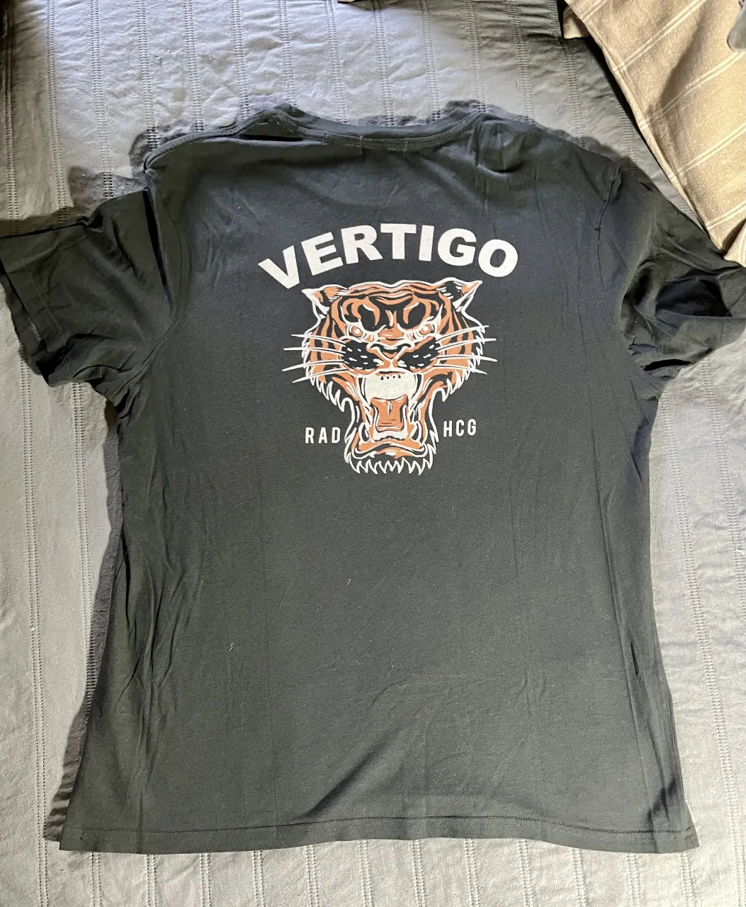 Remera Herencia Custom Garage - Vista 4