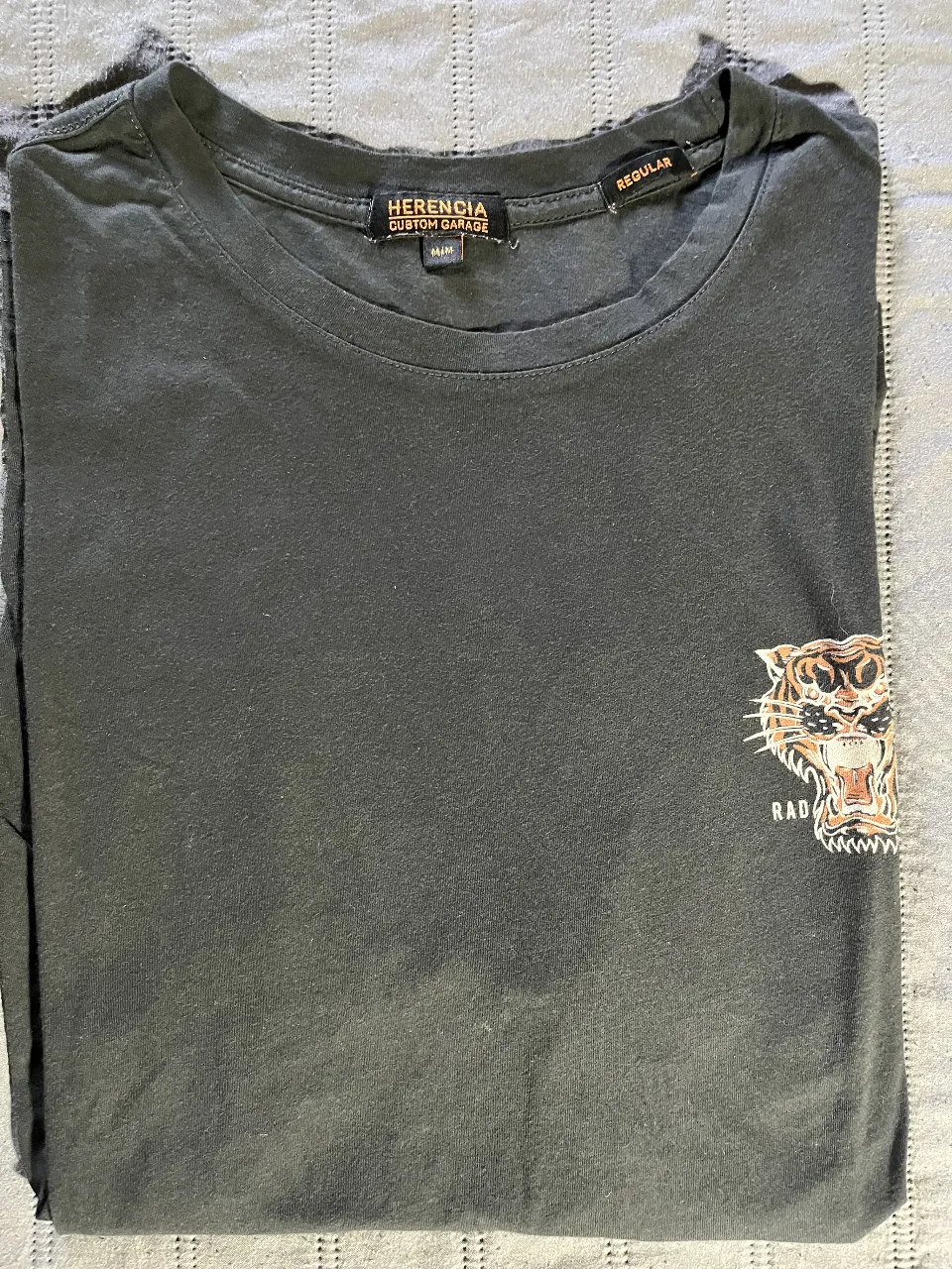 Remera Herencia Custom Garage