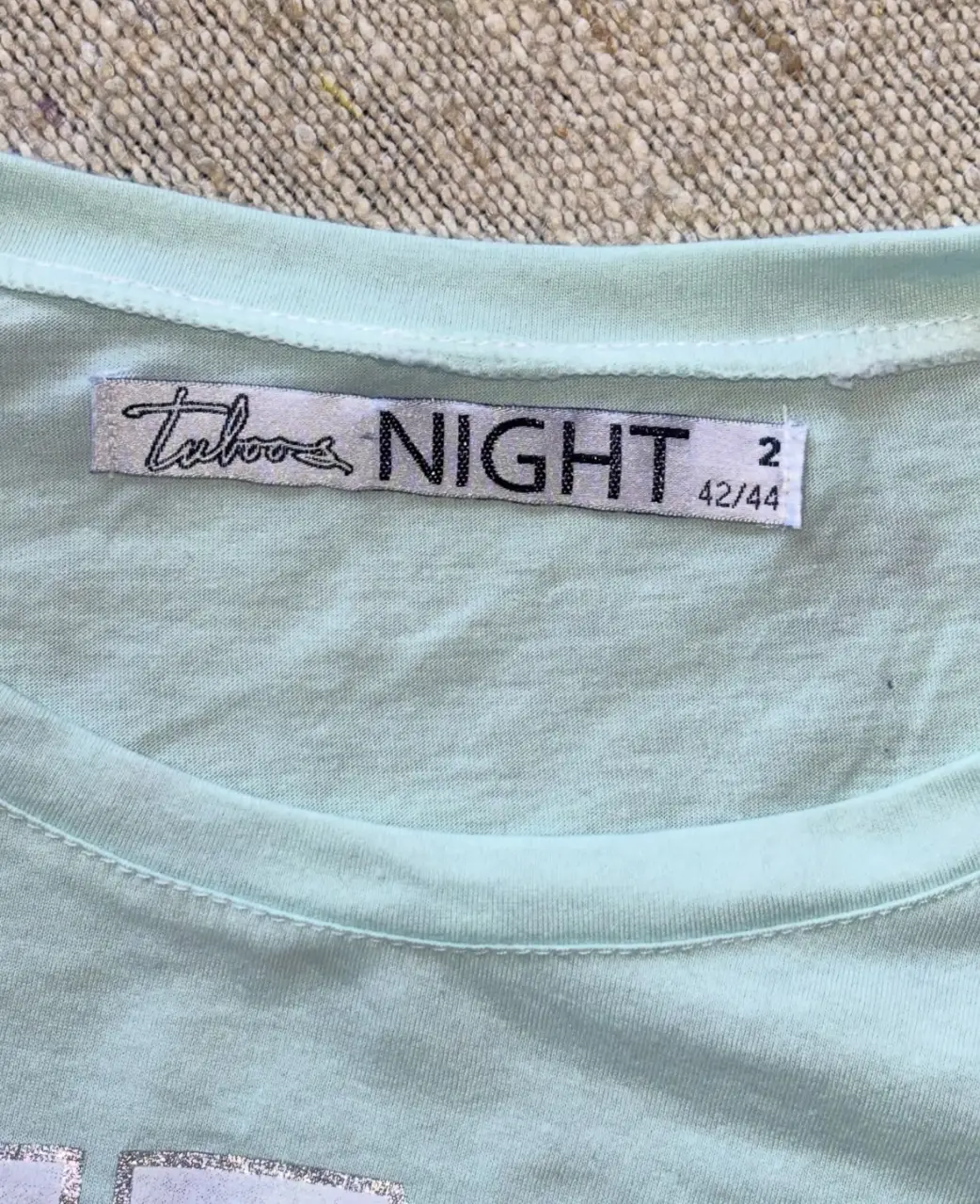 Remera TUBOOS NIGHT - Vista 2