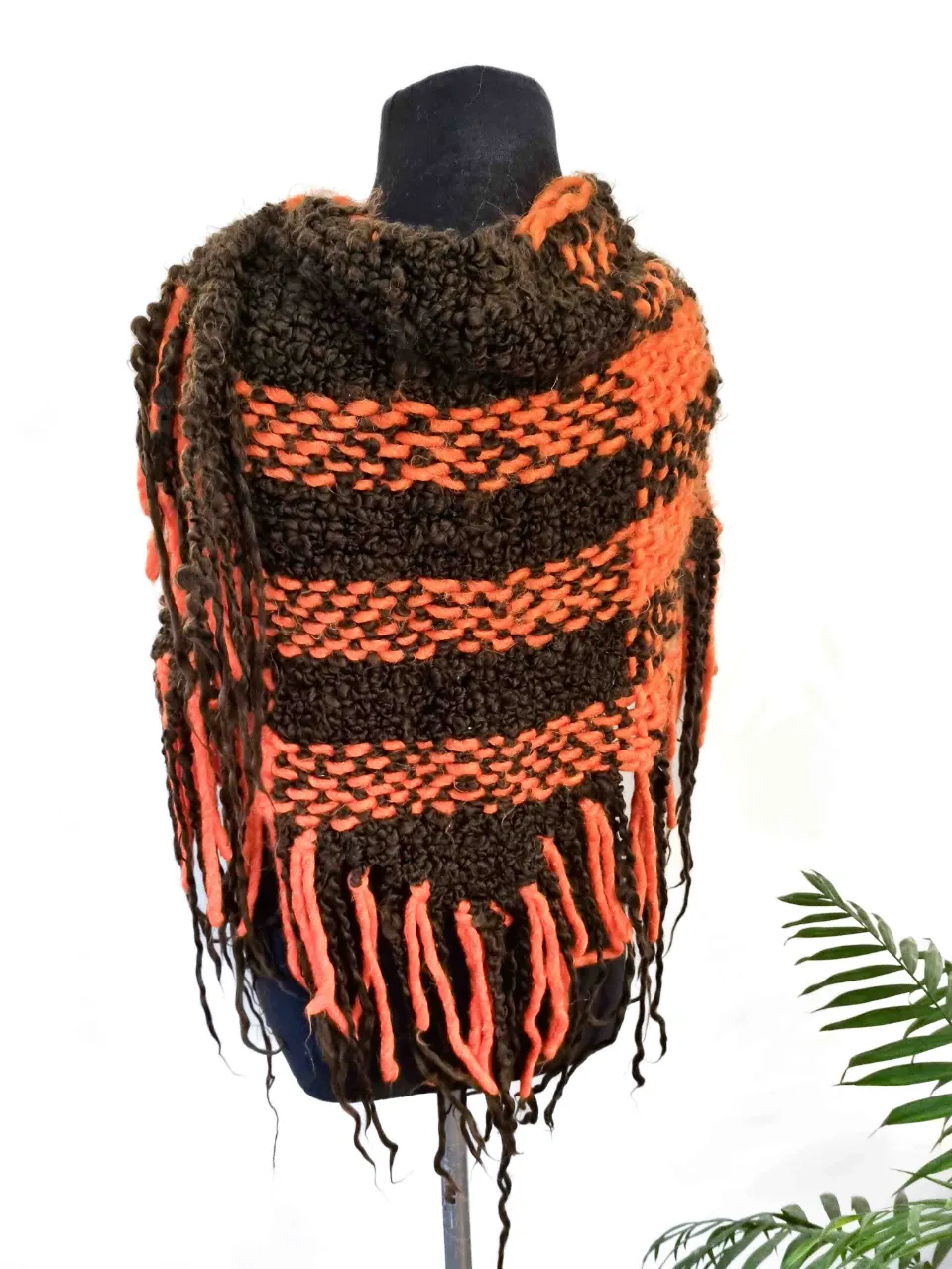 Poncho Tejido artesanal - Vista 2