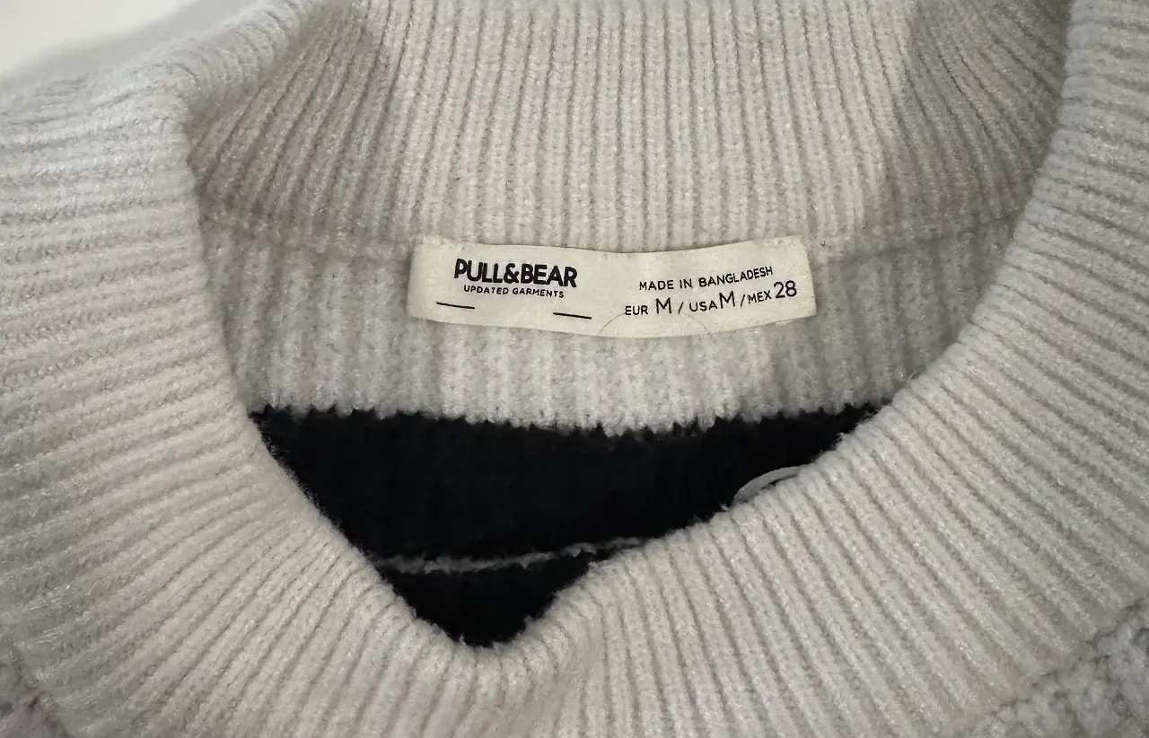 Polera PULL&BEAR - Vista 2