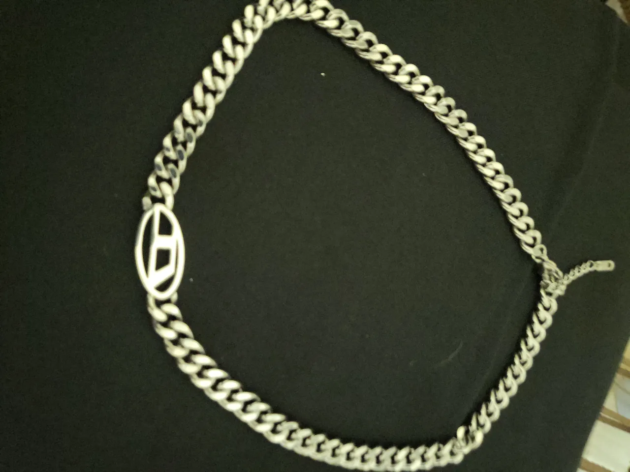 Collar Diesel - Vista 4