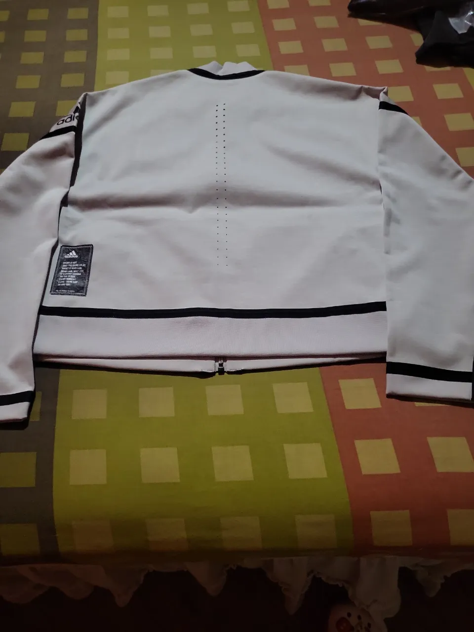 Campera adidas - Vista 2