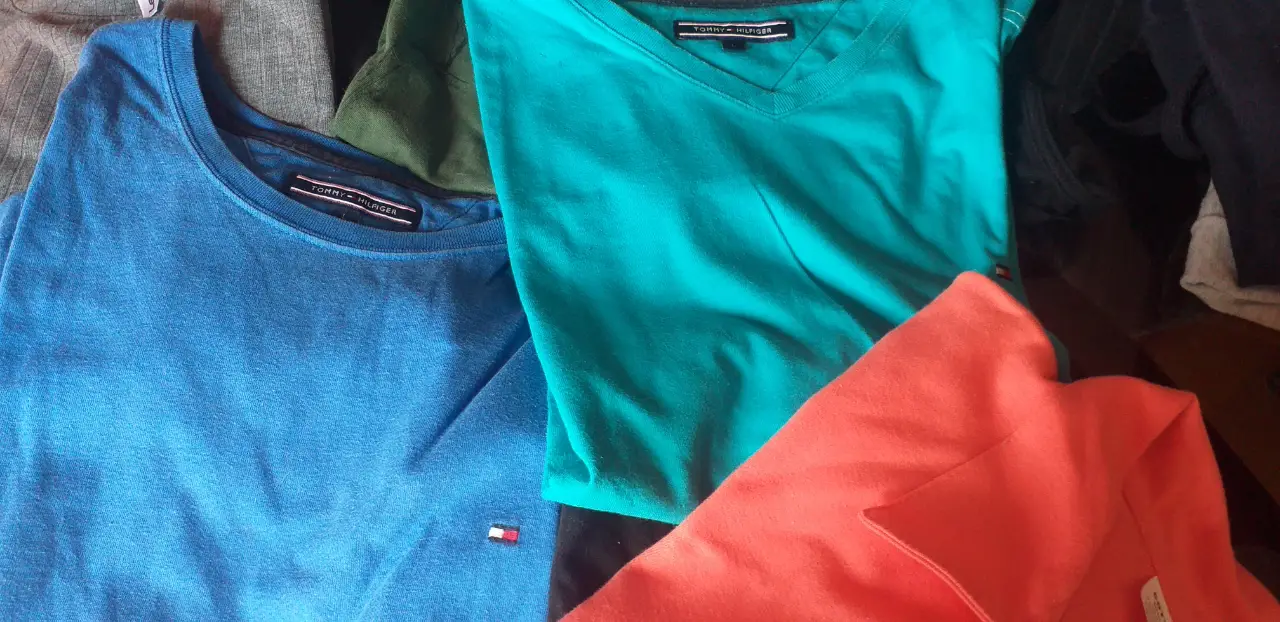 Remera Tommy Hilfiger - Vista 3