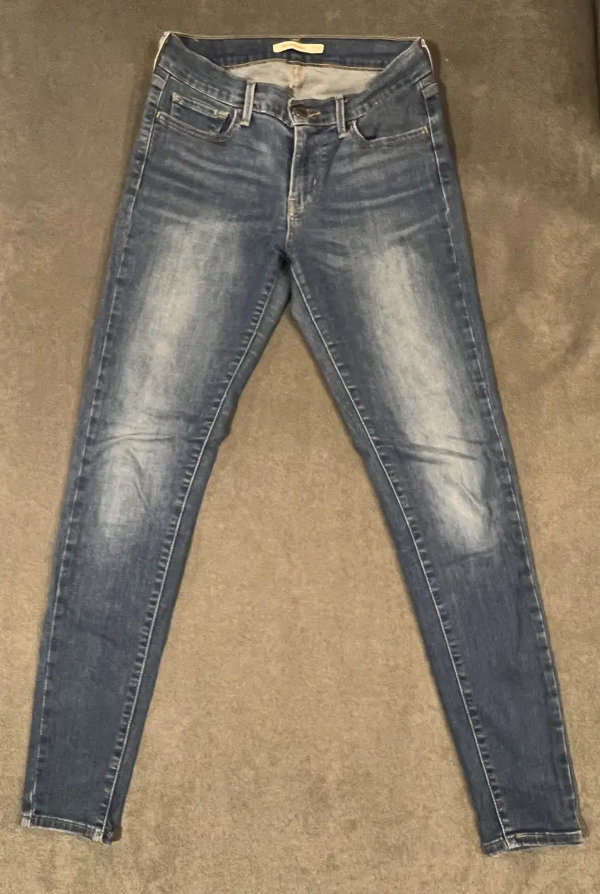 Jean Levi's - Vista 5