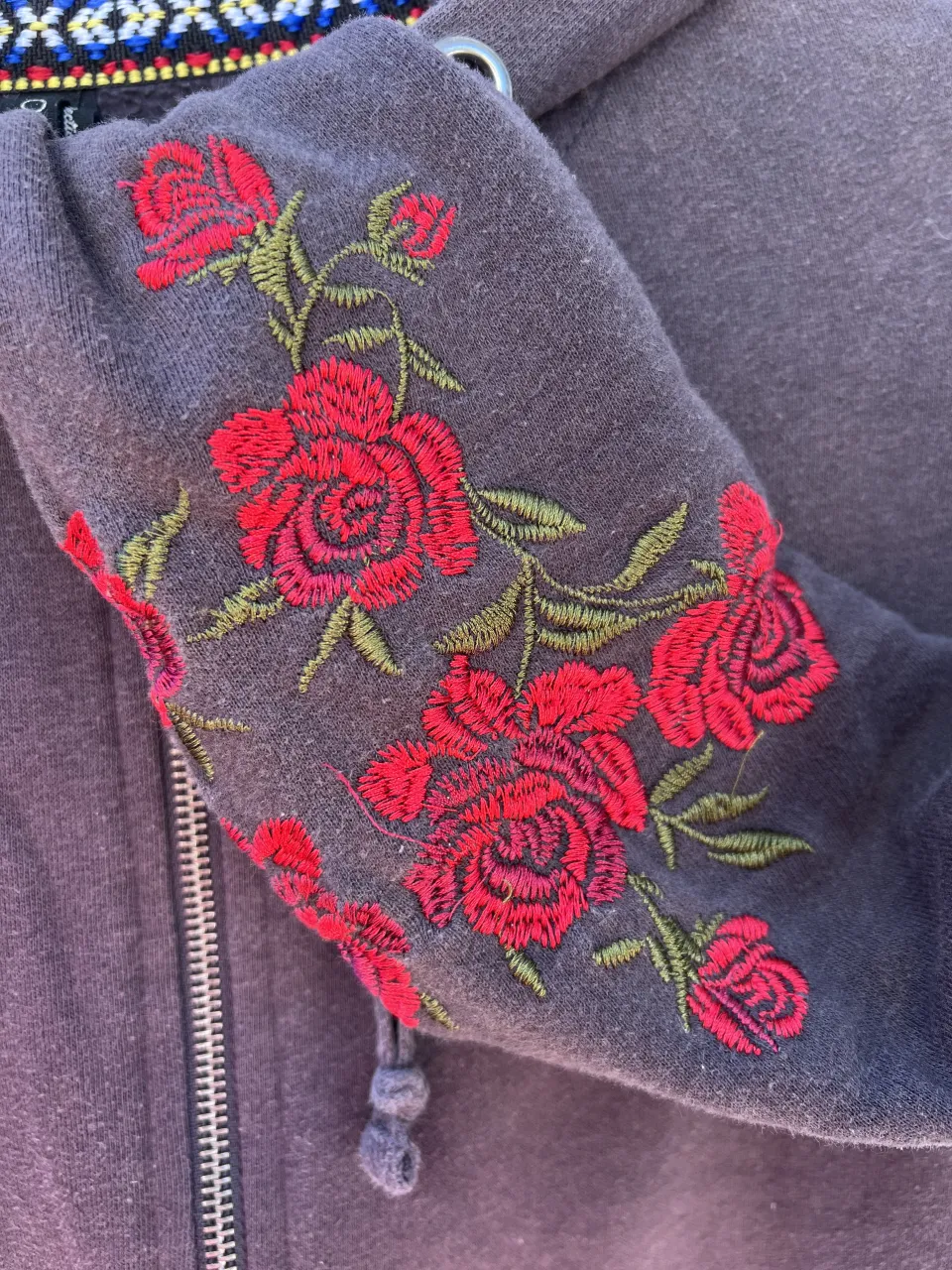 Buzo A ≠ - Vista 2