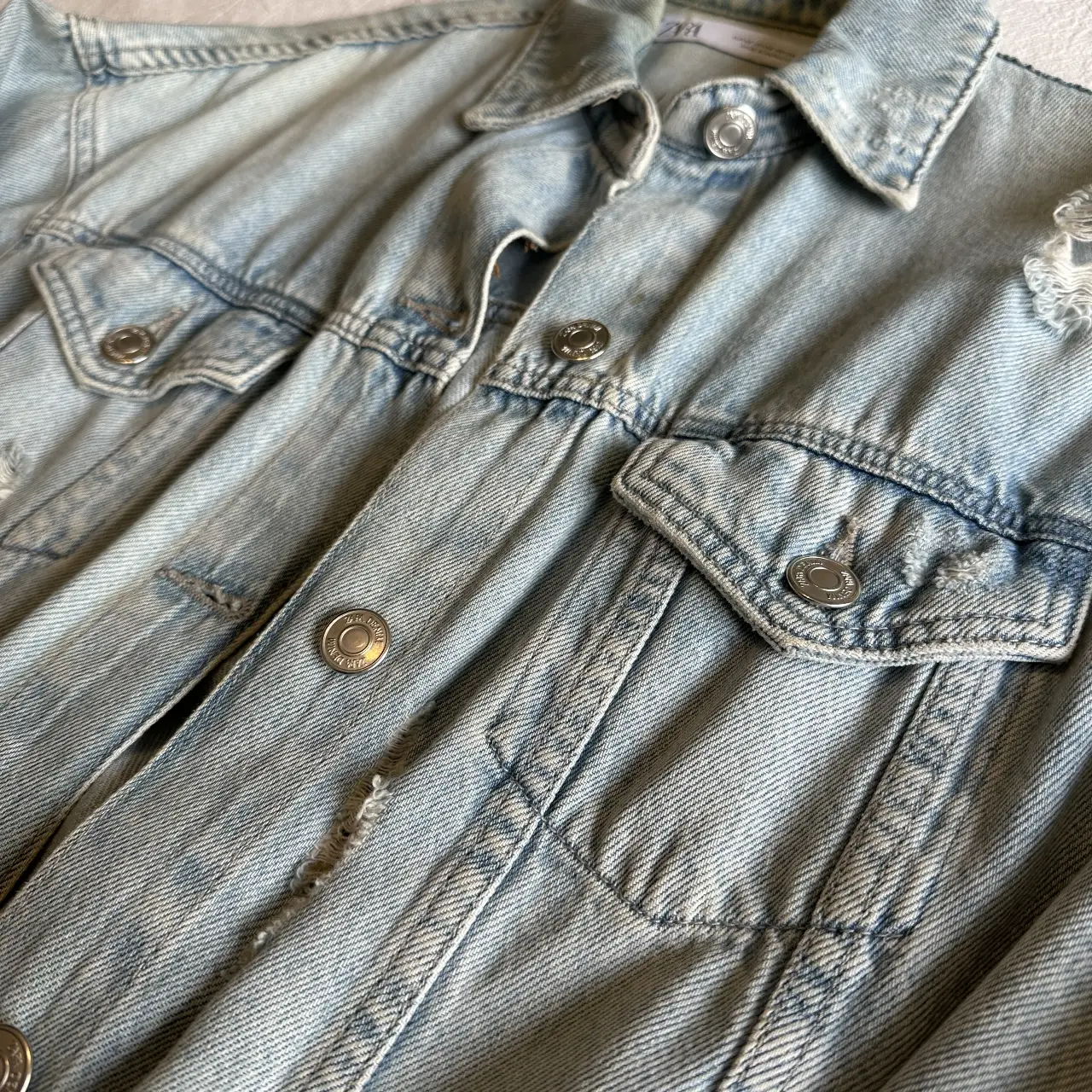 Campera Zara - Vista 3