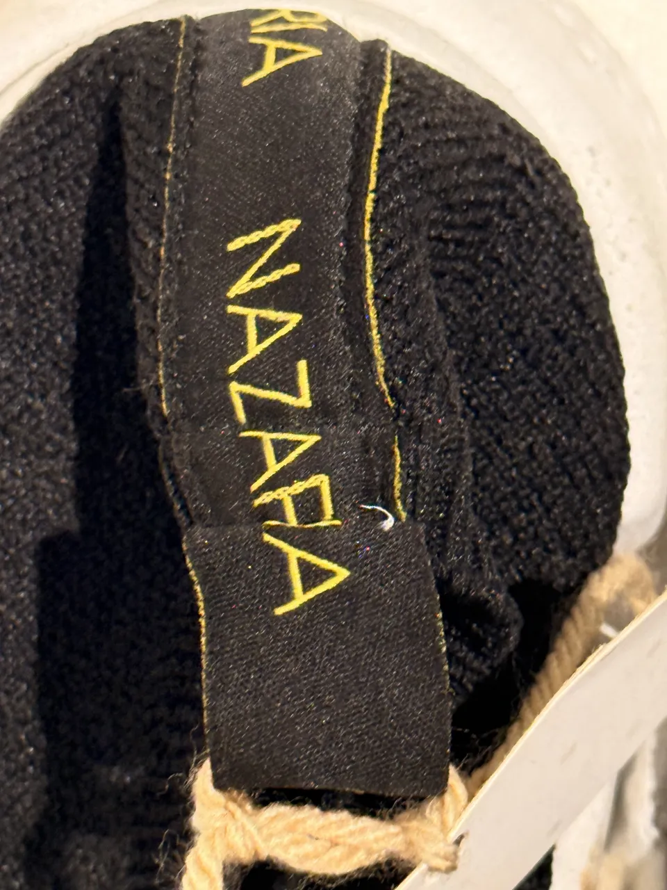 Zapatillas Nazaria - Vista 2