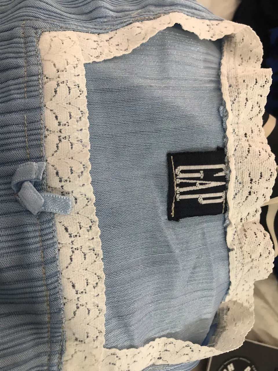 Remera GAP - Vista 3