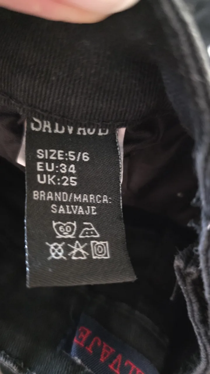 Pollera Salvaje - Vista 5