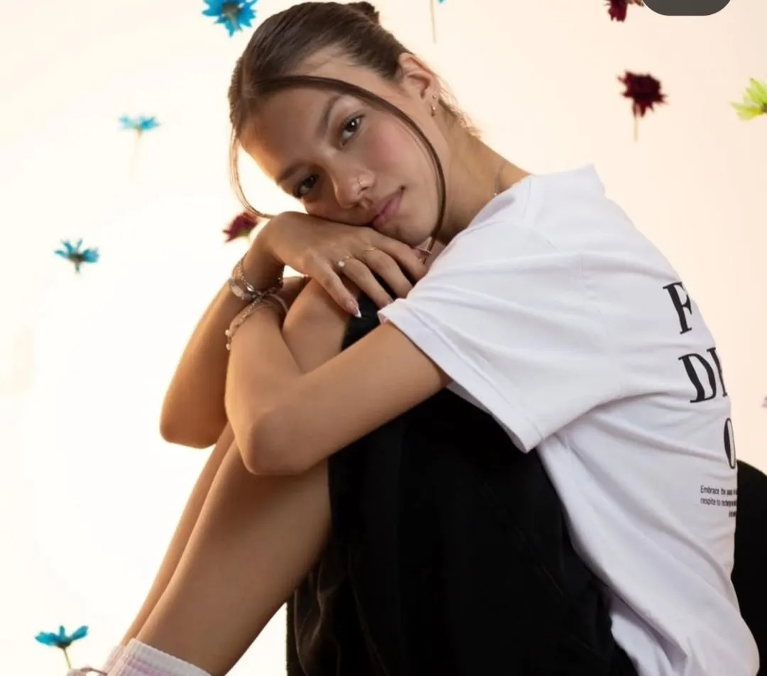 Remera Stay dreaming - Vista 3