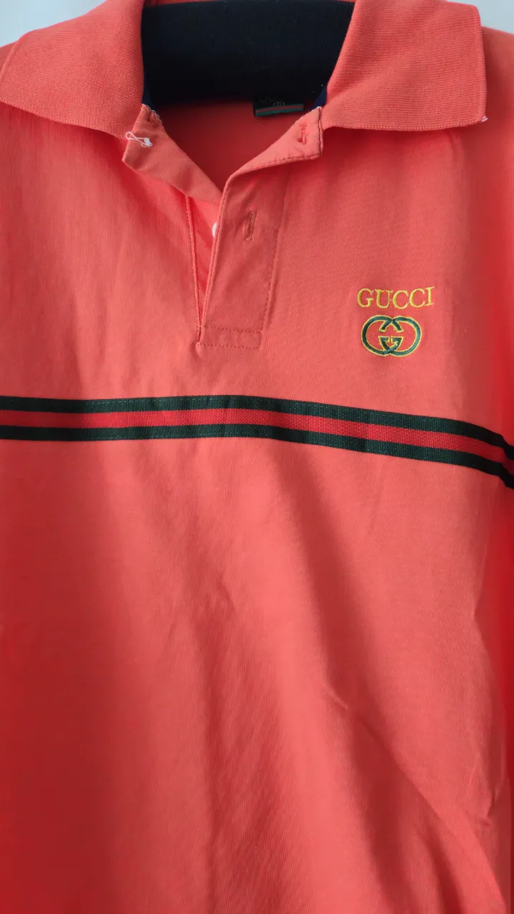 Remera Gucci - Vista 2