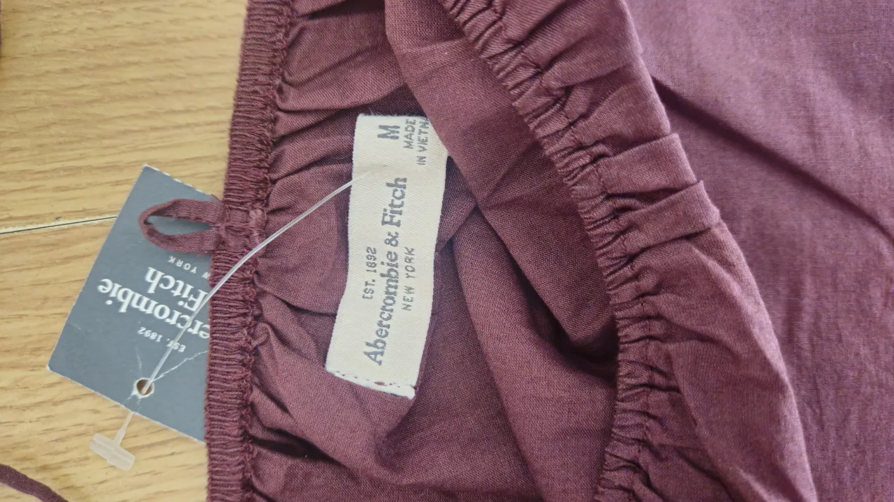 Top Abercrombie & Fitch - Vista 5