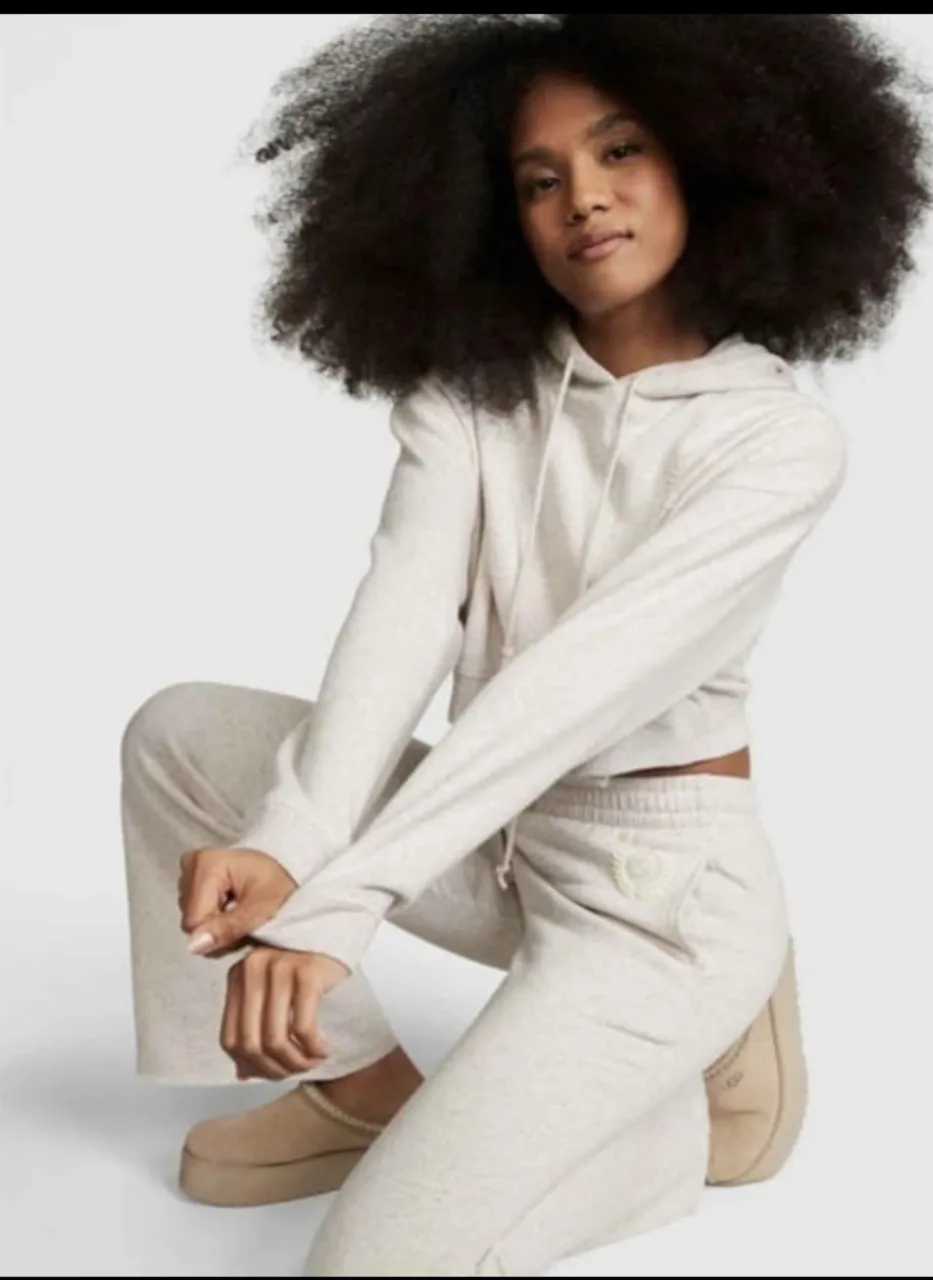 Buzo Victoria secret - Vista 3