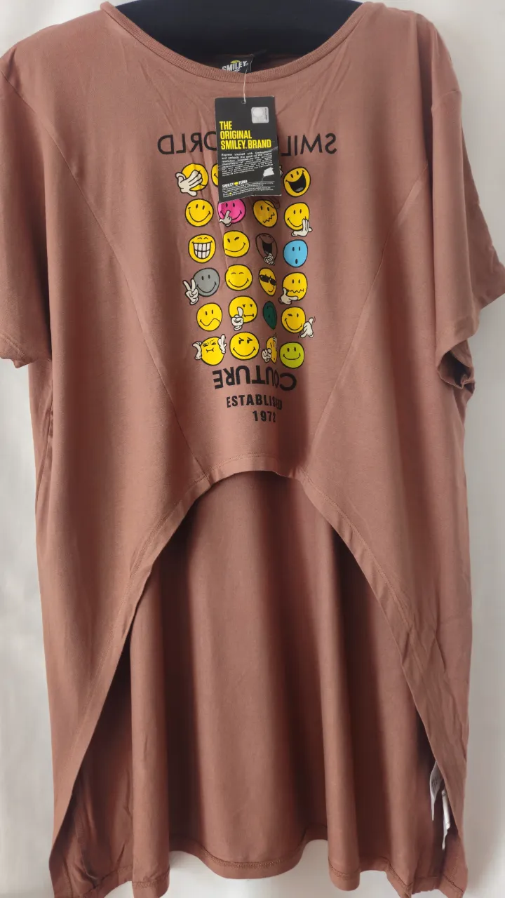 Remera Smiley - Vista 3