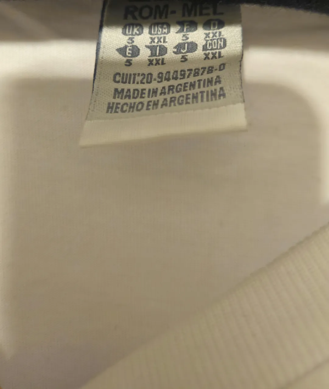 Remera Rom mel - Vista 5