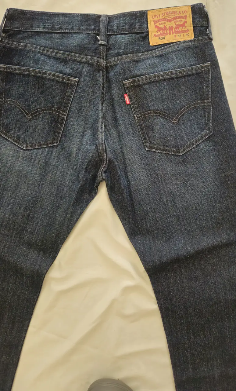 Jean Levi Strauss & Co. - Vista 4