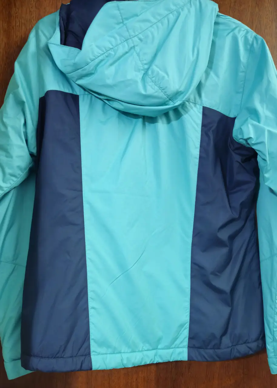 Campera Columbia - Vista 4