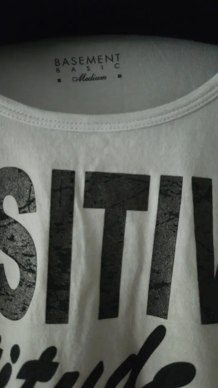 Remera Basement - Vista 4