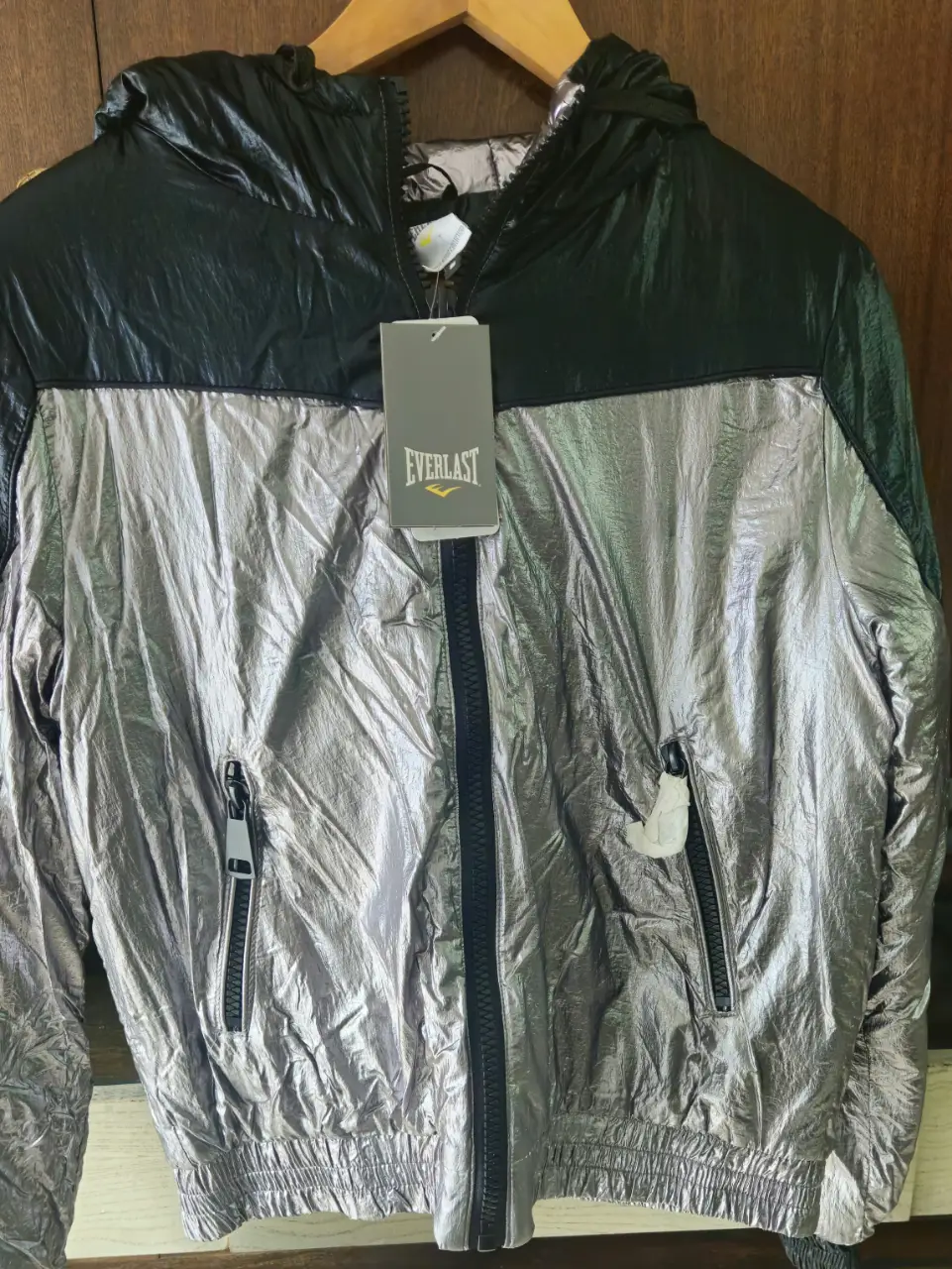 Campera Everlast - Vista 2