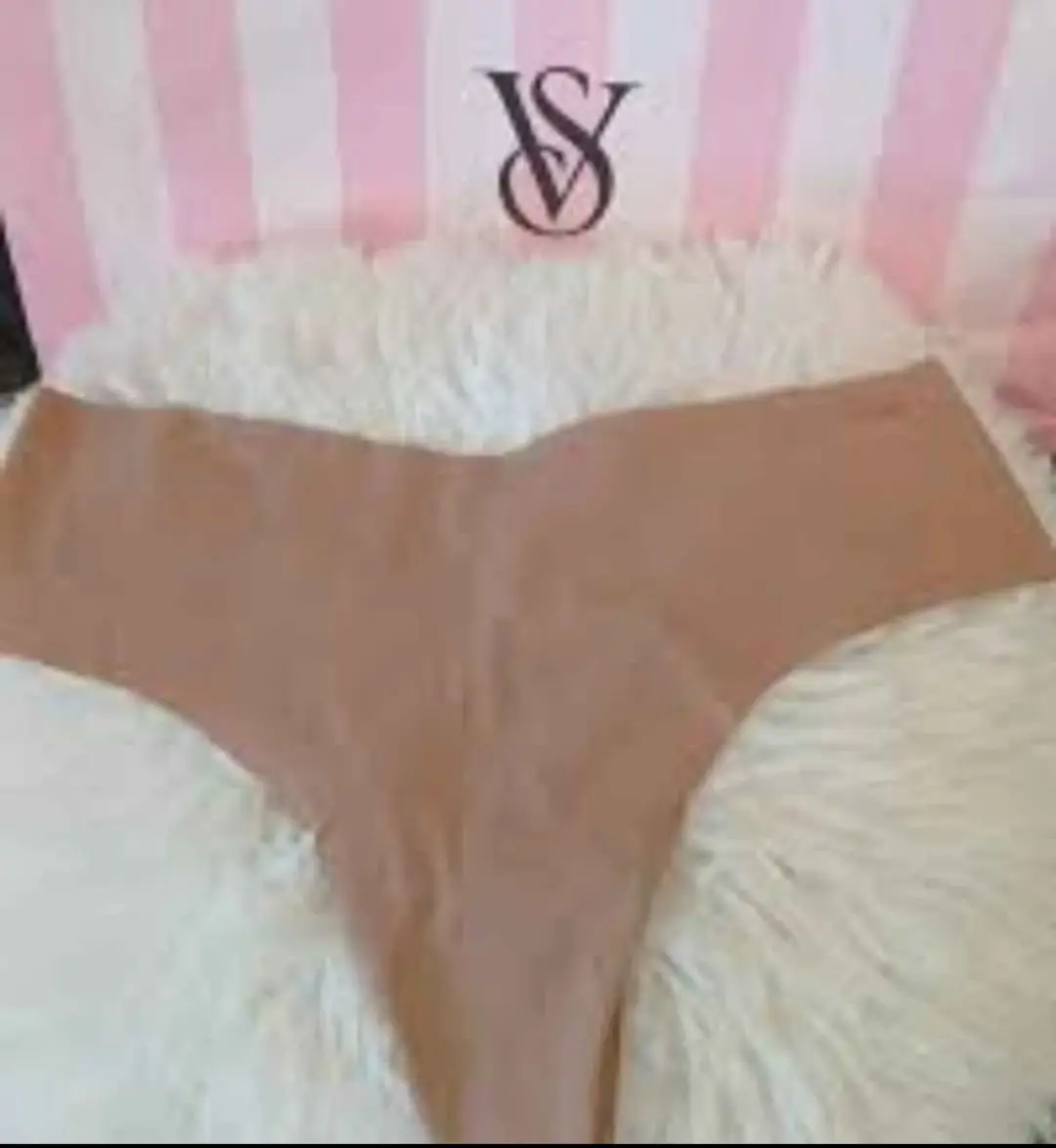Pack de bombachas de corte clásico en color nude, ideales para uso diario. Confeccionadas en tela suave y cómoda.