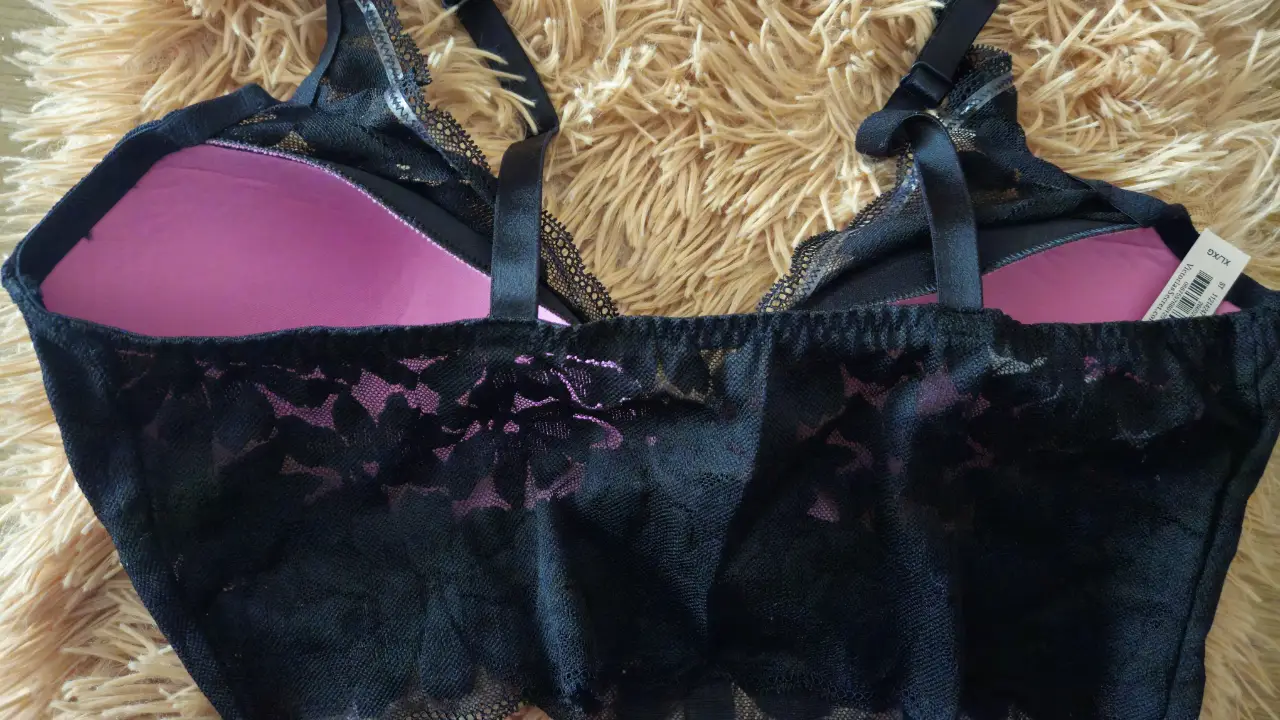 Conjunto Victoria's Secret - Vista 3