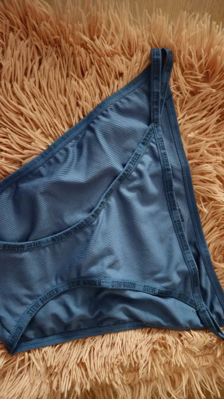 Bombacha de mujer Steve Madden, de tela rib, talle XL, color azul.
