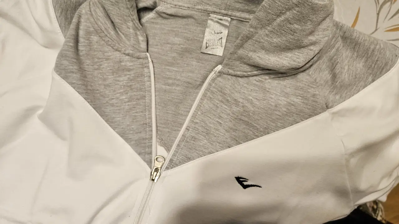 Campera Everlast - Vista 3