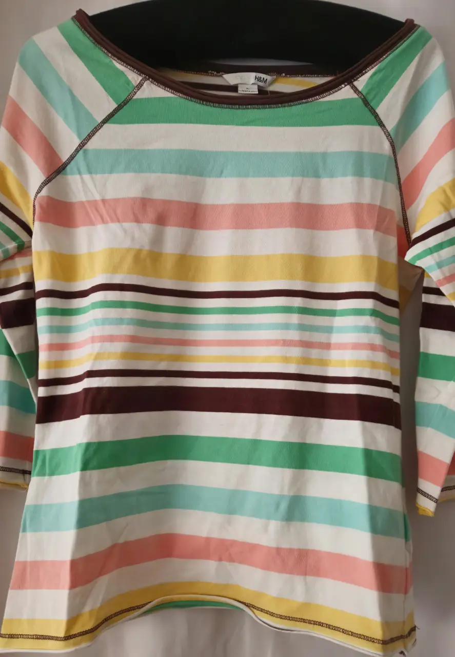 Remera H&M - Vista 2