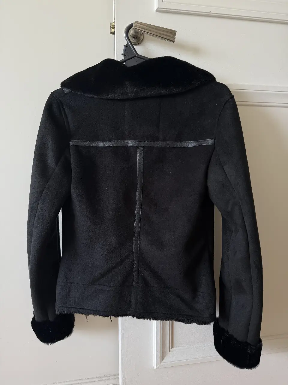 Campera Hollister - Vista 2