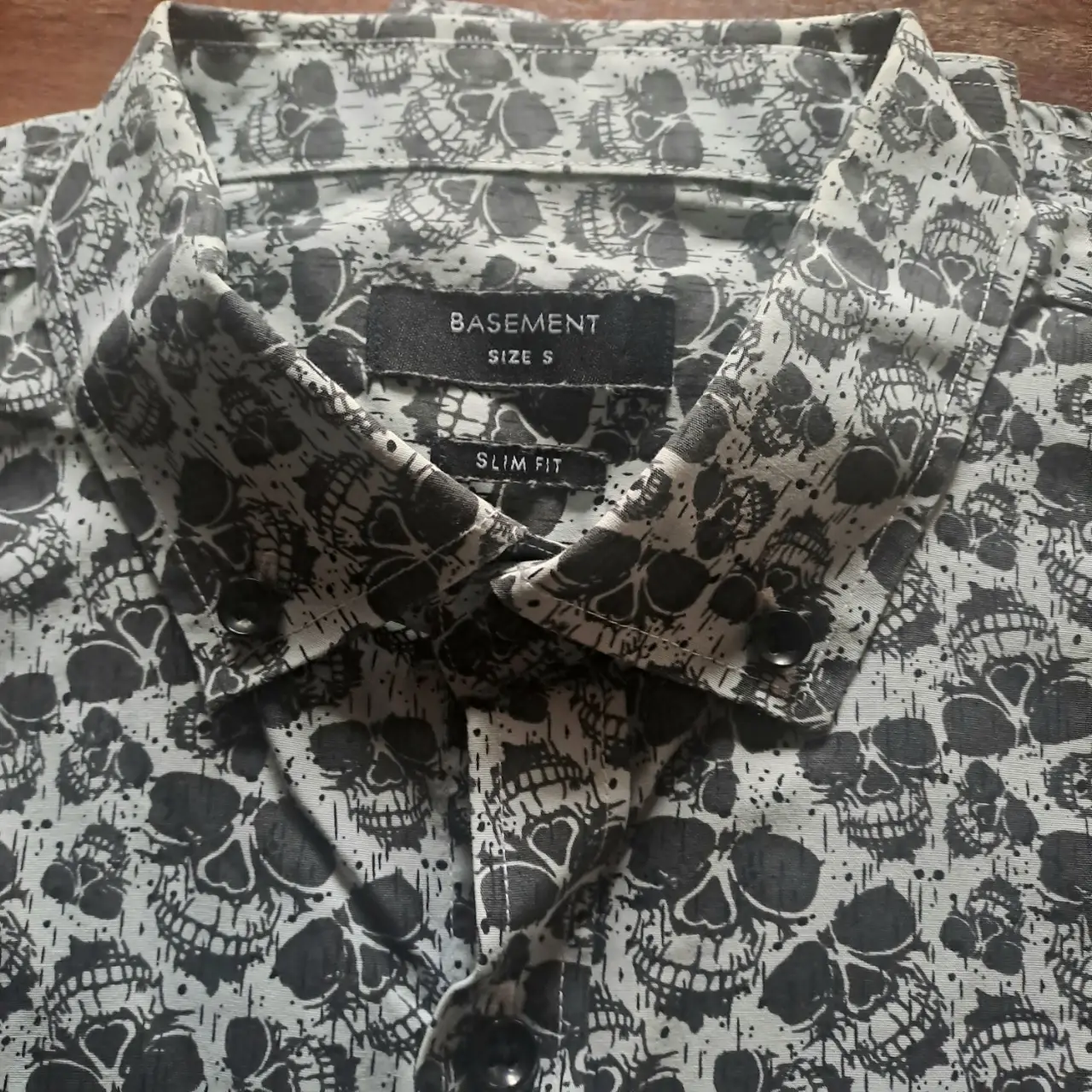 Camisa Basement - Vista 3