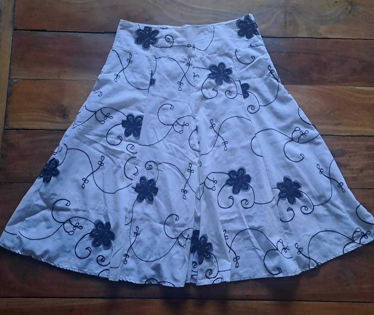 Pollera Sin marca - Vista 3