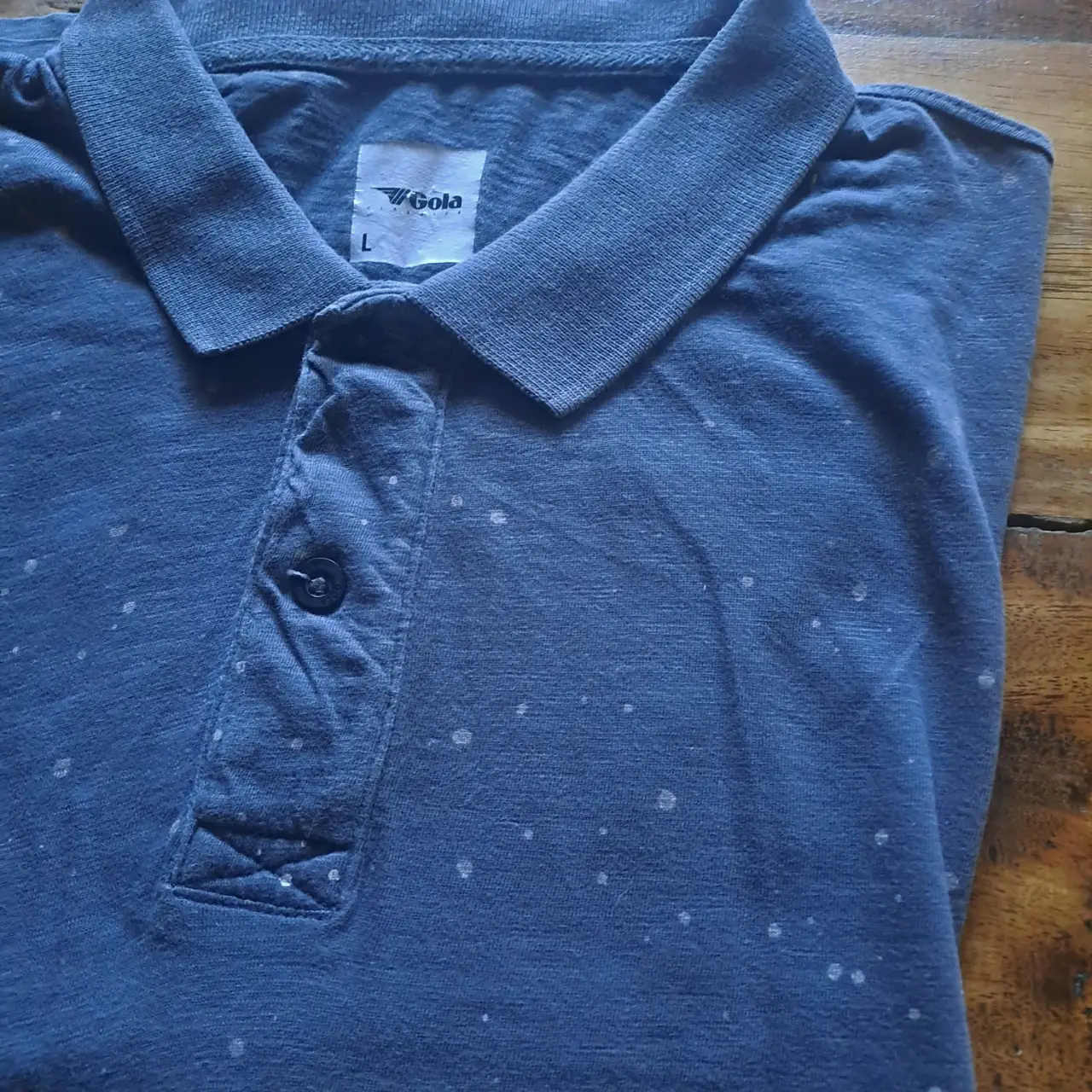 Remera Gola - Vista 2